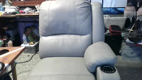 Snapshot of xxscubastevexxx chatting on 17, 10, 2025 xxScubaStevexx online show from 17, 10, 2025