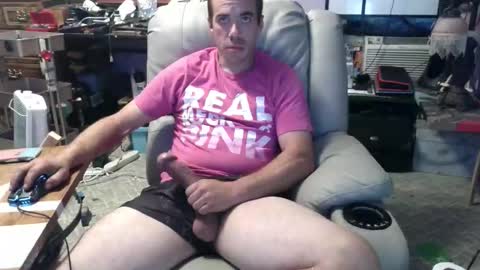 Snapshot of xxscubastevexxx chatting on 18, 10, 2025 xxScubaStevexx online show from 18, 10, 2025