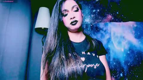 Lara online show from 26, 2, 2025