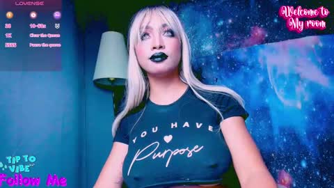 Lara online show from 10, 3, 2025