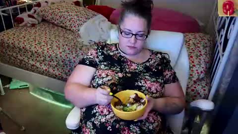 Snapshot of xxstrawberryjanexx chatting on 1, 7, 2026 Strawberry Jane online show from 1, 7, 2026