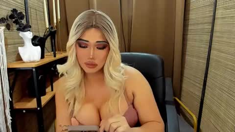 Snapshot of xxtastefullayeshaxx chatting on 7, 1, 2025 xxtastefullayeshaxx online show from 7, 1, 2025