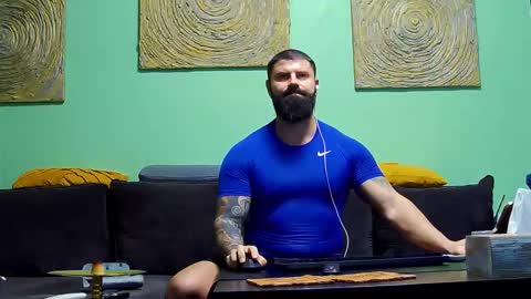 Xtream Leonard online show from 19, 11, 2025