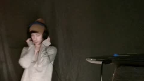 Snapshot of xxwhitefoxx chatting on 4, 3, 2025 David Fox online show from 4, 3, 2025