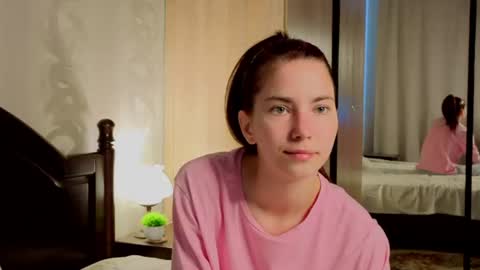 Snapshot of xxx_hotbae_xxx chatting on 10, 7, 2026 Eva online show from 10, 7, 2026