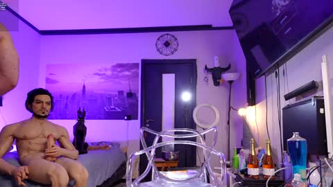     online show from 30, 10, 2025