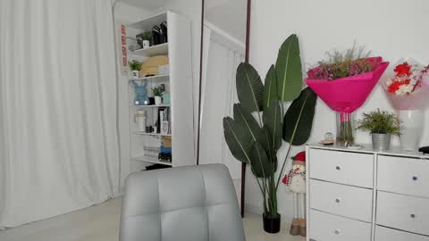 Snapshot of xxx_leila chatting on 2, 12, 2024 xxx_leila online show from 2, 12, 2024