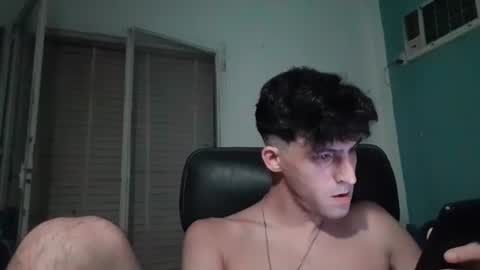 Snapshot of xxxfacu chatting on 8, 2, 2025 xxxfacu online show from 8, 2, 2025