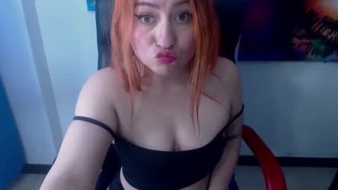 Snapshot of xxxmiasexyyhotttxxx chatting on 28, 1, 2025 MIA HOT online show from 28, 1, 2025