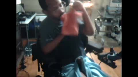 Snapshot of xxxonwheelz chatting on 6, 11, 2025 xxxonwheelz online show from 6, 11, 2025