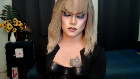 QueenMarina online show from 7, 1, 2025