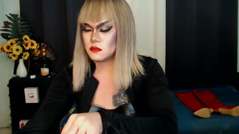 QueenMarina online show from 17, 2, 2025