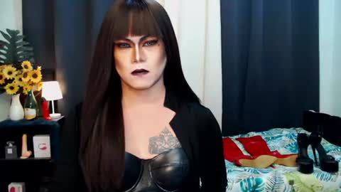 QueenMarina online show from 28, 9, 2025