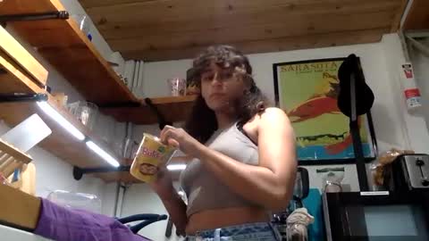 xyrarose online show from 12, 9, 2025