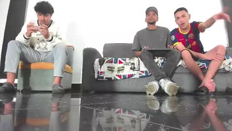 Snapshot of y0ung_master_ chatting on 21, 12, 2025 Sr. Y0ung Master online show from 21, 12, 2025