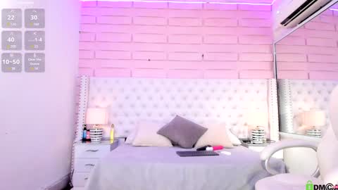 Snapshot of yaky_ chatting on 21, 1, 2025 Yakeline online show from 21, 1, 2025