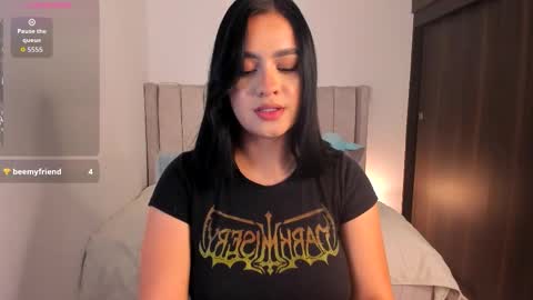 Snapshot of yaky_ chatting on 12, 9, 2025 Yakeline online show from 12, 9, 2025