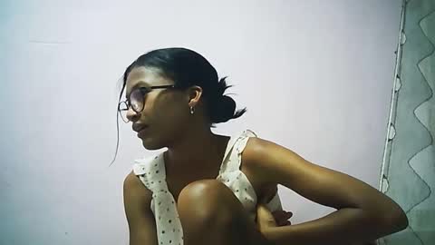 yalane online show from 12, 11, 2025