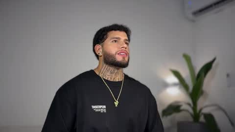 yamp sambrano online show from 26, 11, 2025