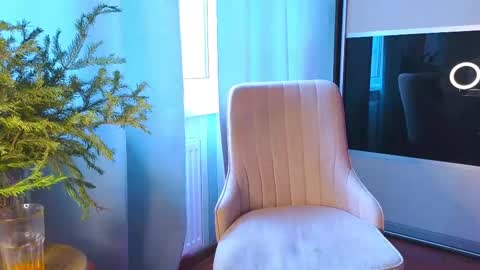 Yan online show from 24, 2, 2025