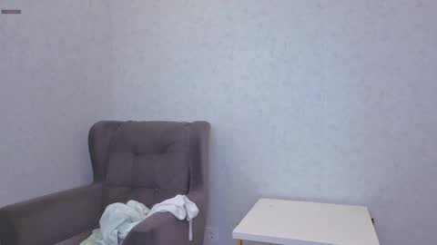 Snapshot of yana_squrel_22 chatting on 23, 9, 2025 Yana online show from 23, 9, 2025