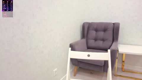 Snapshot of yana_squrel_22 chatting on 7, 11, 2025 Yana online show from 7, 11, 2025