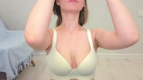 Snapshot of yana_squrel_22 chatting on 4, 4, 2026 Yana online show from 4, 4, 2026