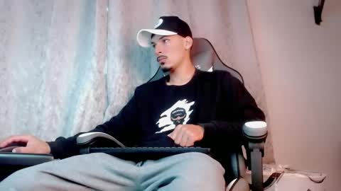 Snapshot of yankees_xxx chatting on 7, 6, 2026 yankees online show from 7, 6, 2026