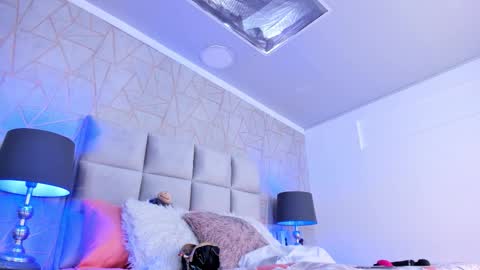 Yara Bliss  online show from 6, 3, 2026