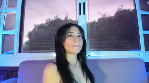 Snapshot of yara_shiine chatting on 15, 12, 2025 yara_shiine online show from 15, 12, 2025