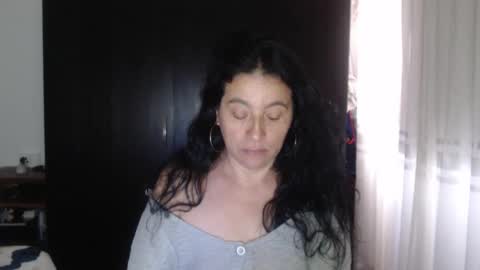 Snapshot of yasmin_love85 chatting on 17, 12, 2024 yasmin_love85 online show from 17, 12, 2024