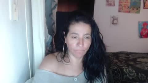 Snapshot of yasmin_love85 chatting on 10, 3, 2025 yasmin_love85 online show from 10, 3, 2025