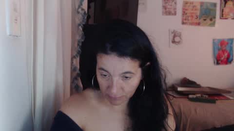 Snapshot of yasmin_love85 chatting on 17, 9, 2025 yasmin_love85 online show from 17, 9, 2025