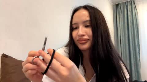 Snapshot of yasminlavista chatting on 7, 5, 2026 Yasmin online show from 7, 5, 2026