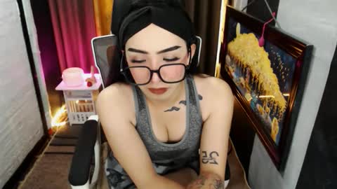 yassiered online show from 25, 10, 2025