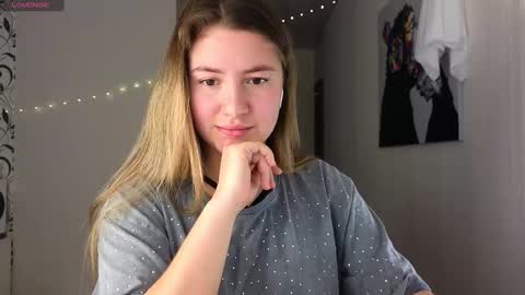 Yasyaa  online show from 5, 1, 2025