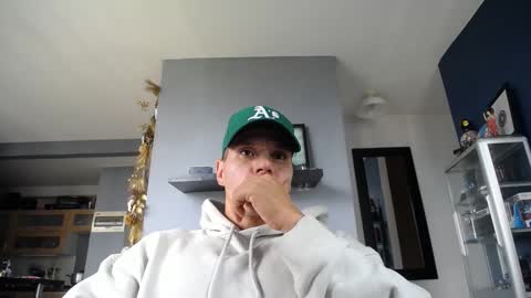 Snapshot of yatho_ chatting on 17, 12, 2024 yahto online show from 17, 12, 2024