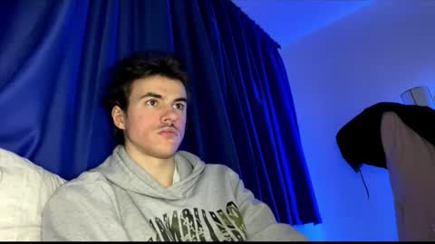 Snapshot of yayay333 chatting on 9, 1, 2026 yayay333 online show from 9, 1, 2026