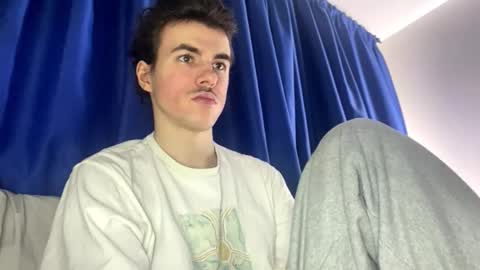 Snapshot of yayay333 chatting on 12, 1, 2026 yayay333 online show from 12, 1, 2026