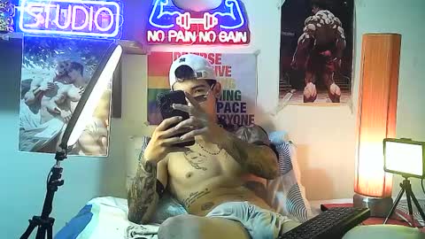 yeisoncastellanos1999 online show from 15, 9, 2025