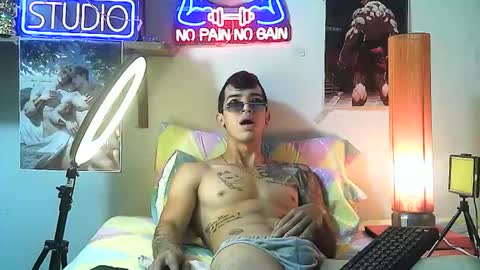 yeisoncastellanos1999 online show from 23, 10, 2025