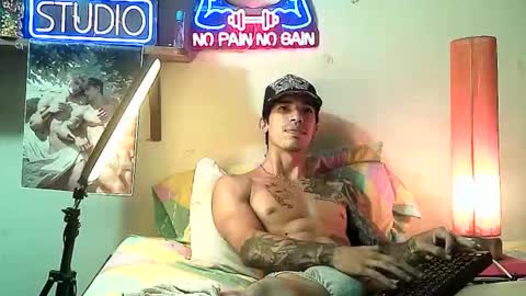 yeisoncastellanos1999 online show from 24, 11, 2025