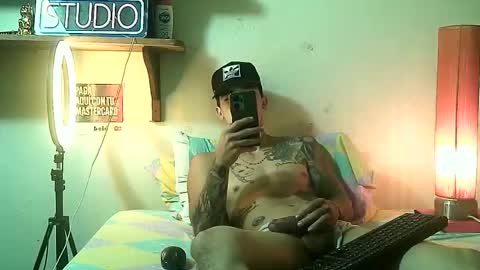 Snapshot of yeisoncastellanos1999 chatting on 27, 5, 2026 yeisoncastellanos1999 online show from 27, 5, 2026