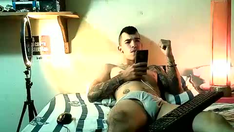 yeisoncastellanos1999 online show from 25, 7, 2026