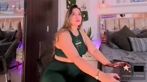 Snapshot of yellow_lily chatting on 7, 3, 2026 yellow_lily online show from 7, 3, 2026