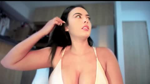 yenifer016 online show from 23, 10, 2025