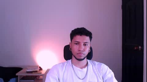 Yeff ind. model  online show from 28, 1, 2025