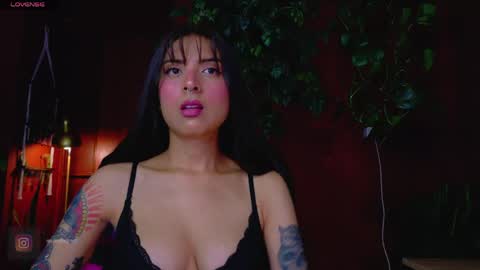 yeriawaddell  online show from 8, 5, 2026
