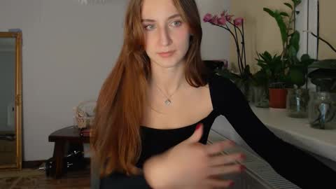 Snapshot of yes_to_heaven chatting on 18, 11, 2025 Zoe online show from 18, 11, 2025