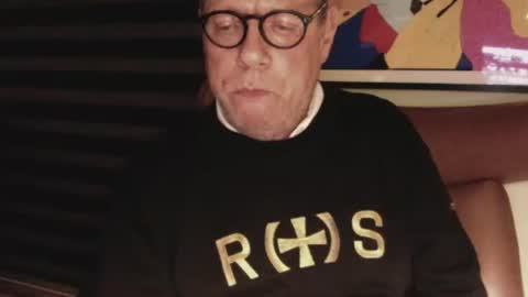 Snapshot of yessex247 chatting on 1, 10, 2025 yessex247 online show from 1, 10, 2025